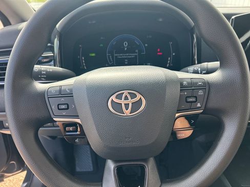 New 2026 Toyota Camry LE FWD image 22