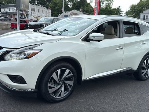 Used 2017 Nissan Murano Platinum w/ Platinum Technology Package AWD/4WD image 3