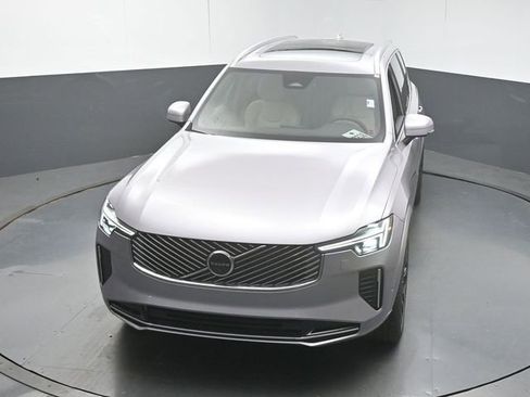 New 2026 Volvo XC90 B6 Plus w/ Protection Package Premier image 44