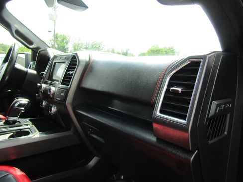 Used 2016 Ford F150 Lariat w/ Equipment Group 502A Luxury AWD/4WD image 15