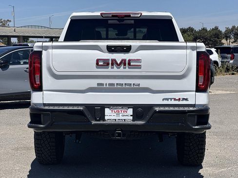 New 2026 GMC Sierra 1500 AT4X AWD/4WD image 4