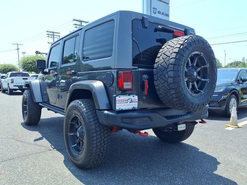 Used 2016 Jeep Wrangler Unlimited Rubicon AWD/4WD image 17