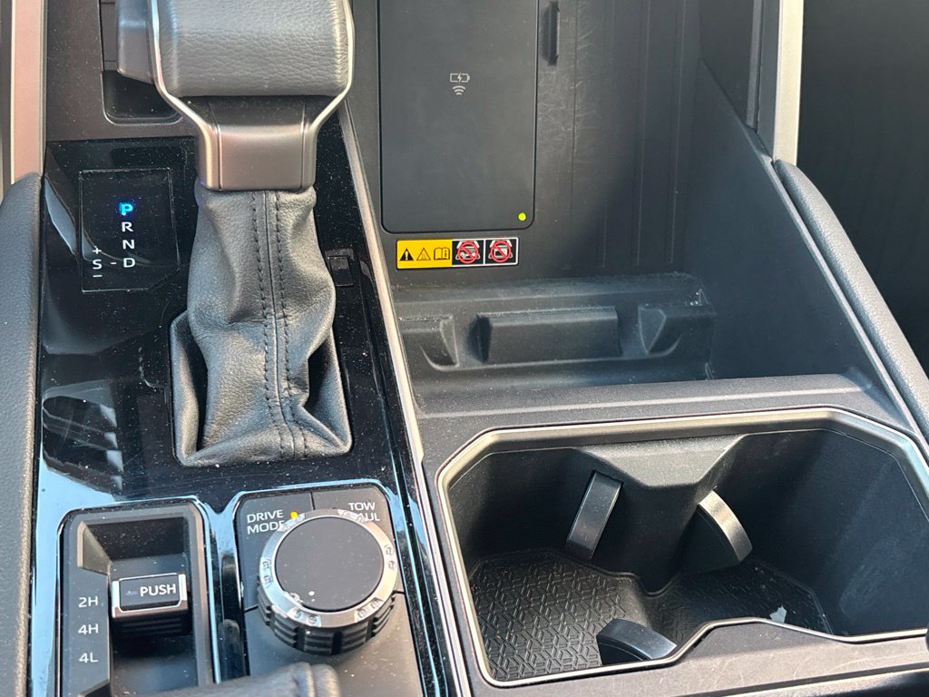 Used 2025 Toyota Tundra Limited AWD/4WD image 15