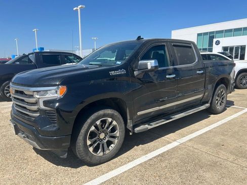Used 2023 Chevrolet Silverado 1500 High Country w/ Technology Package image 10