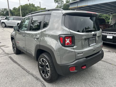 Certified 2023 Jeep Renegade Trailhawk w/ Sun/Sound Group AWD/4WD image 9