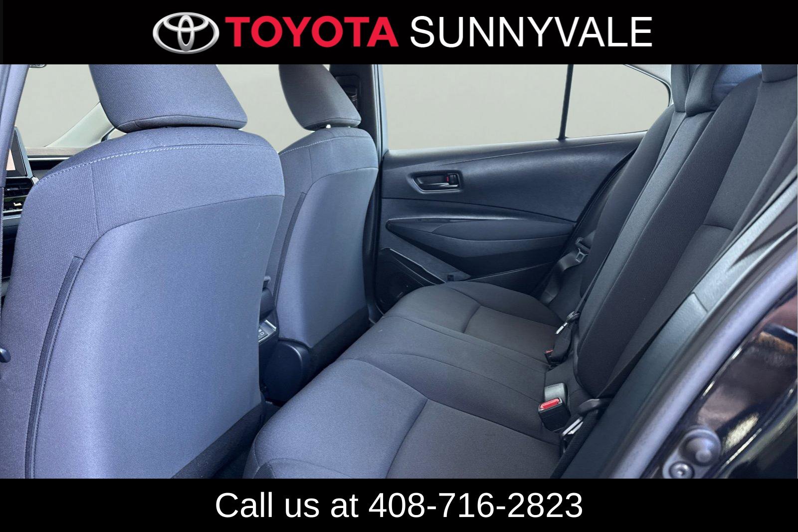 Used 2024 Toyota Corolla LE FWD image 5