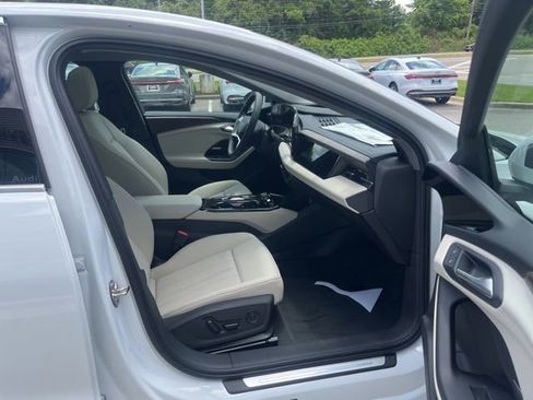 New 2025 Audi A6 e-tron Premium Plus image 31