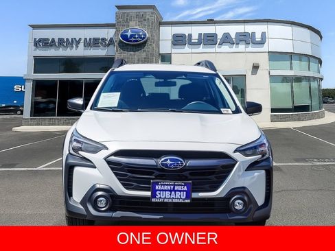 Used 2025 Subaru Outback AWD/4WD image 2
