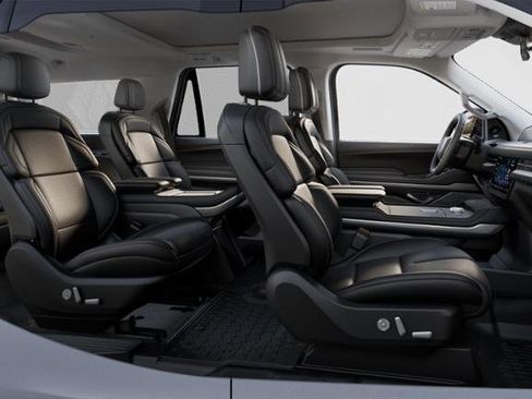 New 2025 Lincoln Navigator Reserve image 29