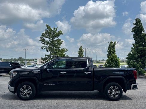 Used 2025 GMC Sierra 1500 SLT AWD/4WD image 14