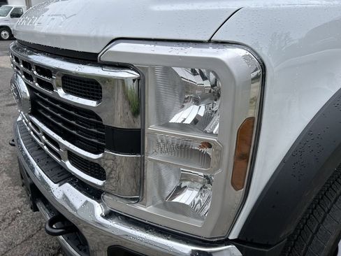 New 2025 Ford F550 XL image 30