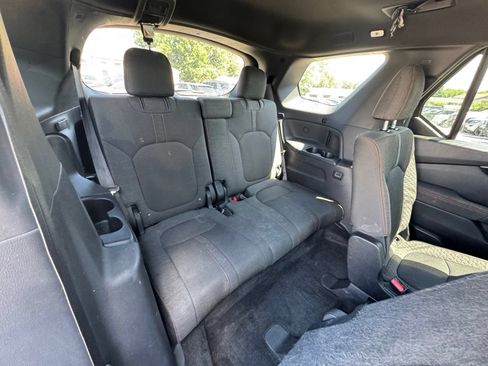 Used 2025 Honda Pilot Sport image 30