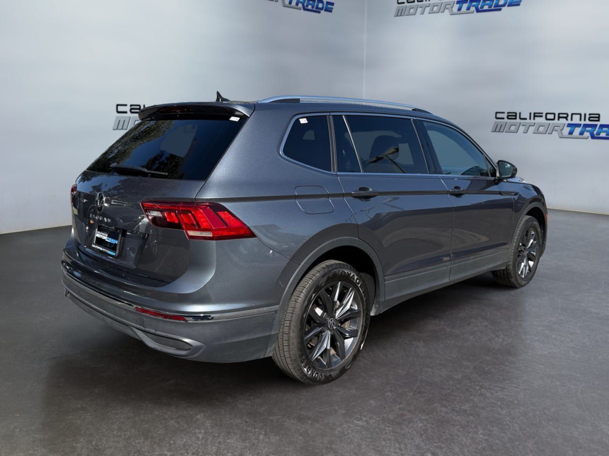 Used 2022 Volkswagen Tiguan SE FWD image 5