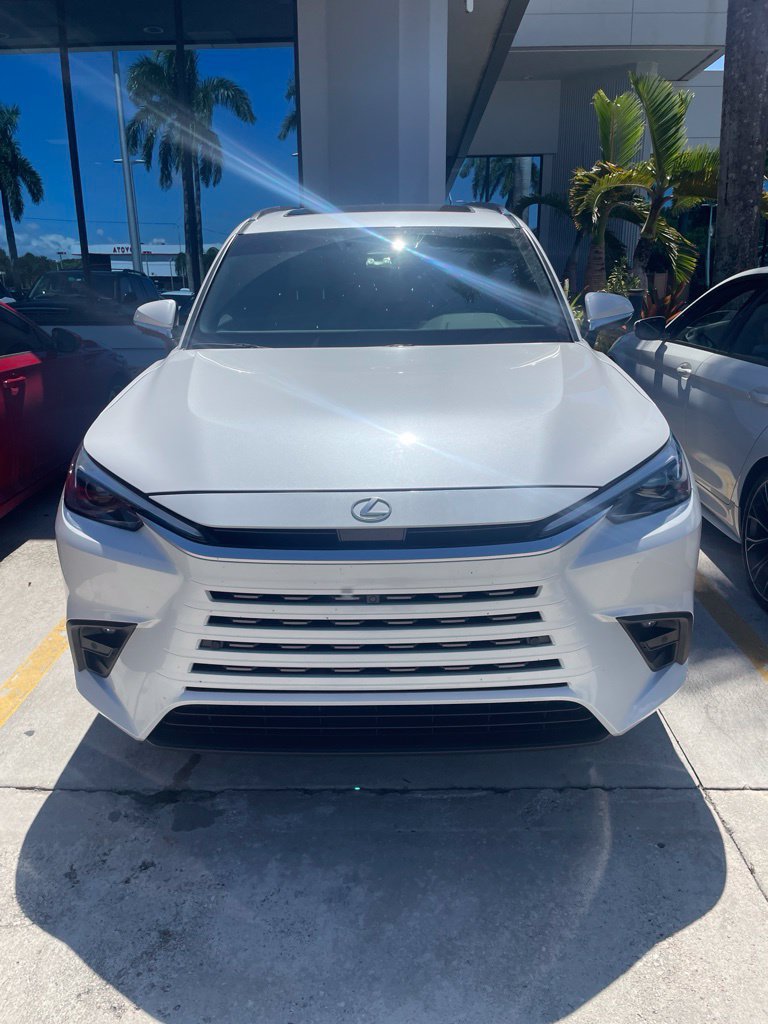 Used 2026 Lexus TX 350 FWD w/ Technology Package image 3
