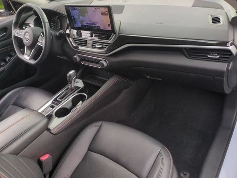 Used 2023 Nissan Altima 2.5 SR w/ SR Premium Package AWD/4WD image 29