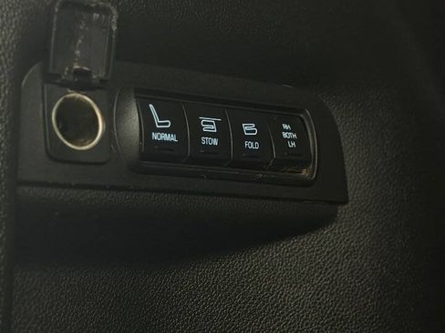 Used 2016 Ford Explorer Platinum AWD/4WD image 13