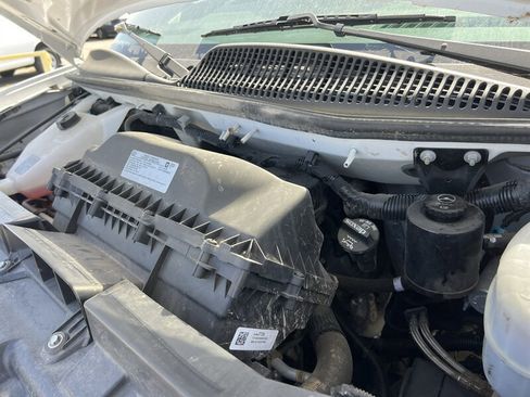 Used 2021 GMC Savana 3500 Extended w/ Power Convenience Package RWD image 22