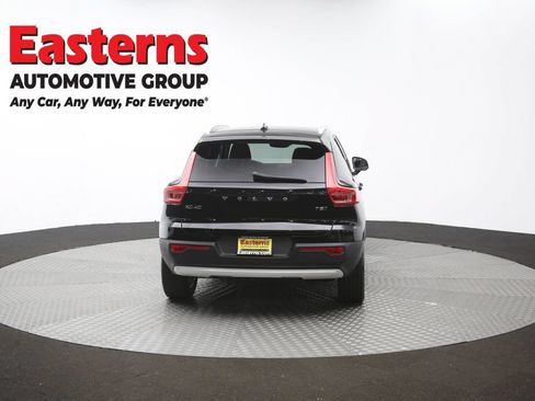 Used 2019 Volvo XC40 T5 Momentum AWD/4WD image 35