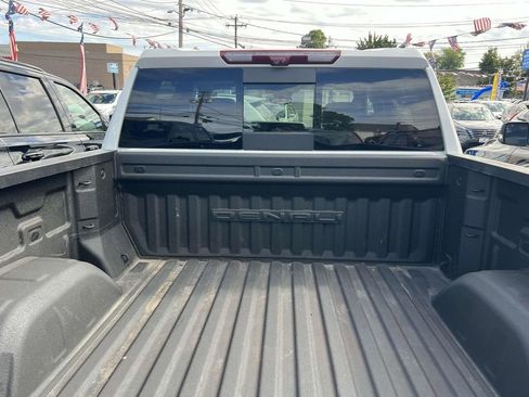 Used 2022 GMC Sierra 1500 Denali w/ Denali Reserve Package image 7