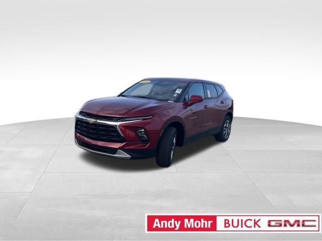 Used 2025 Chevrolet Blazer LT FWD image 23