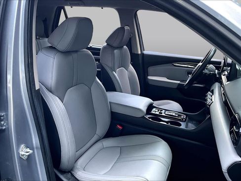 Used 2024 Honda Pilot EX-L image 9