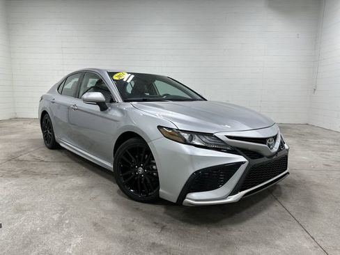 Used 2024 Toyota Camry XSE FWD image 1