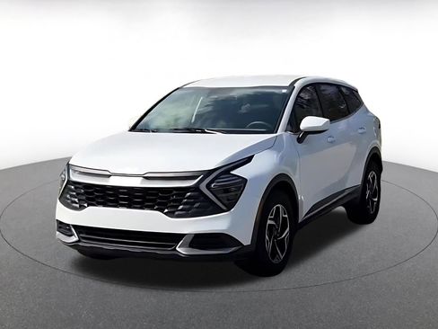 Used 2025 Kia Sportage LX FWD image 8