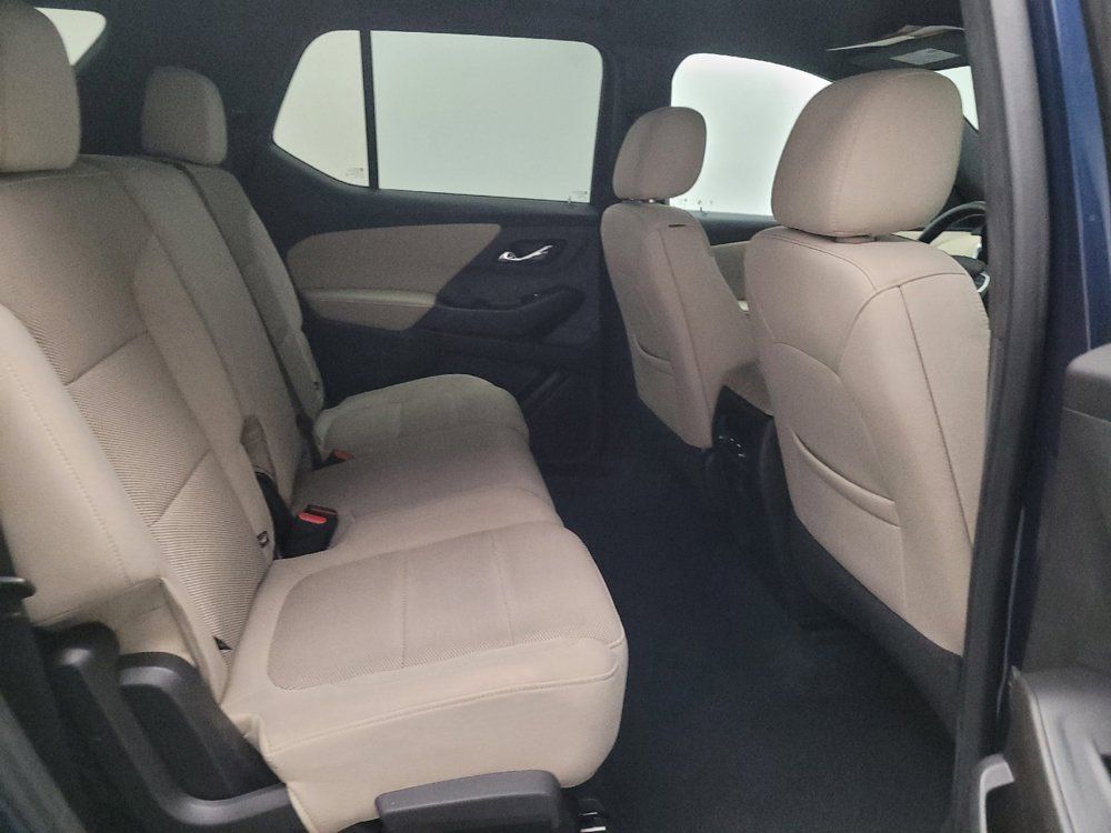 Used 2022 Chevrolet Traverse LS FWD image 19