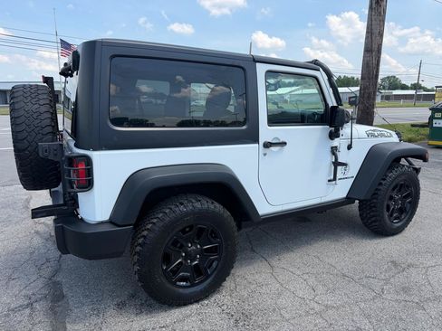 Used 2015 Jeep Wrangler Sport AWD/4WD image 11