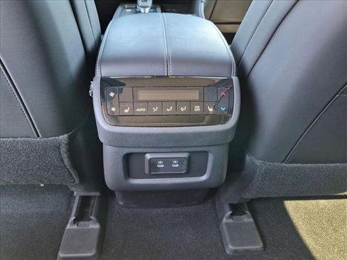 Used 2026 INFINITI QX60 Luxe w/ Family Package FWD image 18