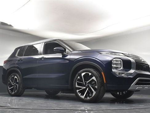 Used 2024 Mitsubishi Outlander SEL image 30