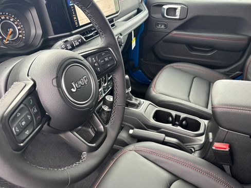 New 2026 Jeep Wrangler Unlimited Rubicon image 9