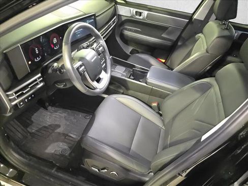 Used 2025 Hyundai Santa Fe SEL image 17