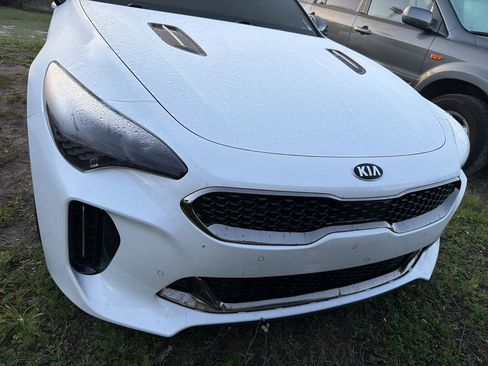 Used 2020 Kia Stinger GT1 image 2