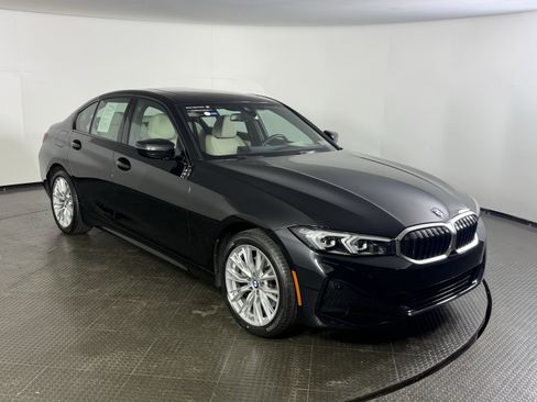 Certified 2023 BMW 330i xDrive 330i xDrive w/ Premium Package image 3