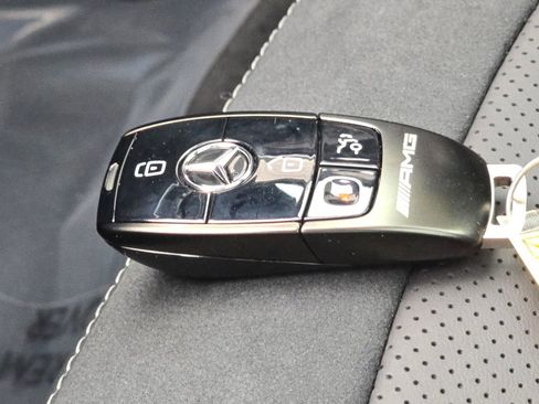 New 2026 Mercedes-Benz GLE 63 AMG S image 40