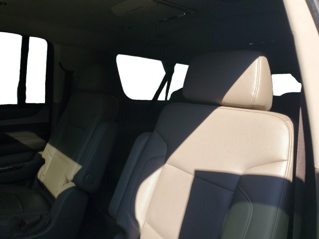 Used 2018 Chevrolet Suburban Premier RWD image 28