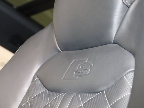 Used 2024 Audi SQ8 Premium Plus image 35