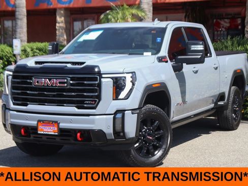 Used 2024 GMC Sierra 2500 AT4 w/ AT4 Premium Plus Package AWD/4WD image 4
