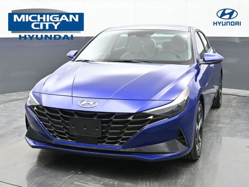 Used 2023 Hyundai Elantra Limited image 1