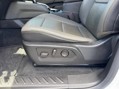 Used 2023 Chevrolet Colorado ZR2 w/ ZR2 Convenience Package III AWD/4WD image 16
