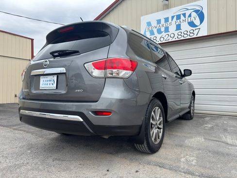 Used 2015 Nissan Pathfinder S image 27