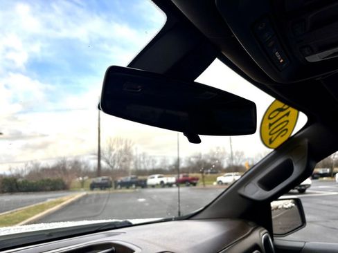 Used 2021 Chevrolet Silverado 1500 LT w/ Bed Protection Package image 33