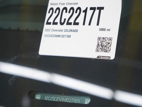 Used 2022 Chevrolet Colorado LT image 29