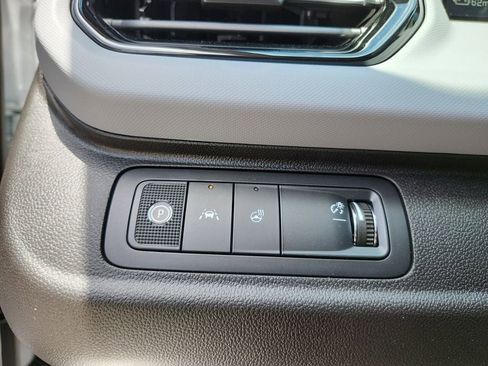 New 2027 Chevrolet Bolt LT w/ Comfort Package FWD image 25