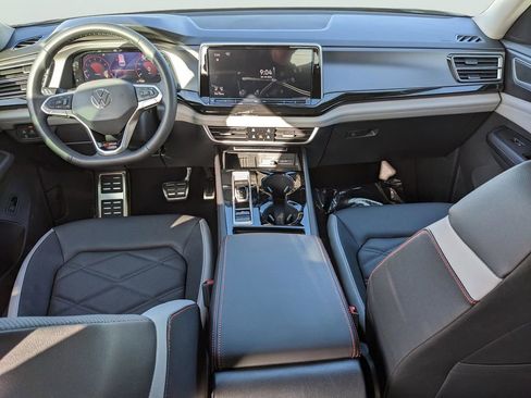 New 2026 Volkswagen Atlas Peak Edition AWD/4WD image 12