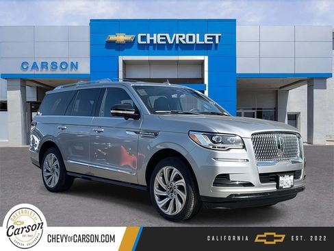 Used 2024 Lincoln Navigator Reserve AWD/4WD image 1