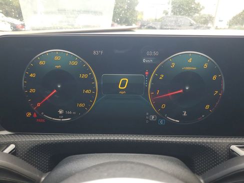 Used 2021 Mercedes-Benz CLA 250 4MATIC image 32