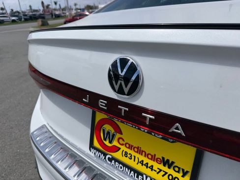 New 2026 Volkswagen Jetta SE FWD image 10
