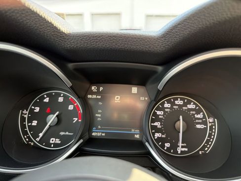 Used 2021 Alfa Romeo Stelvio Ti Sport image 22